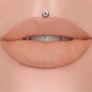 Jeffree Star Velvet Trap Lipstick